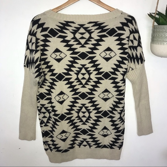 Sweater Tunic Women’s Size Large Cream Black - Picture 4 of 4